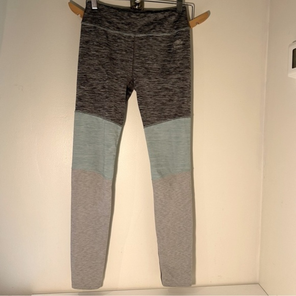 Roots girls yoga pants